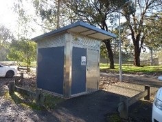 Public toilet in Hughes Park